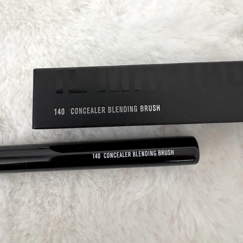 Il Makiage Concealer Blending Brush - NIB